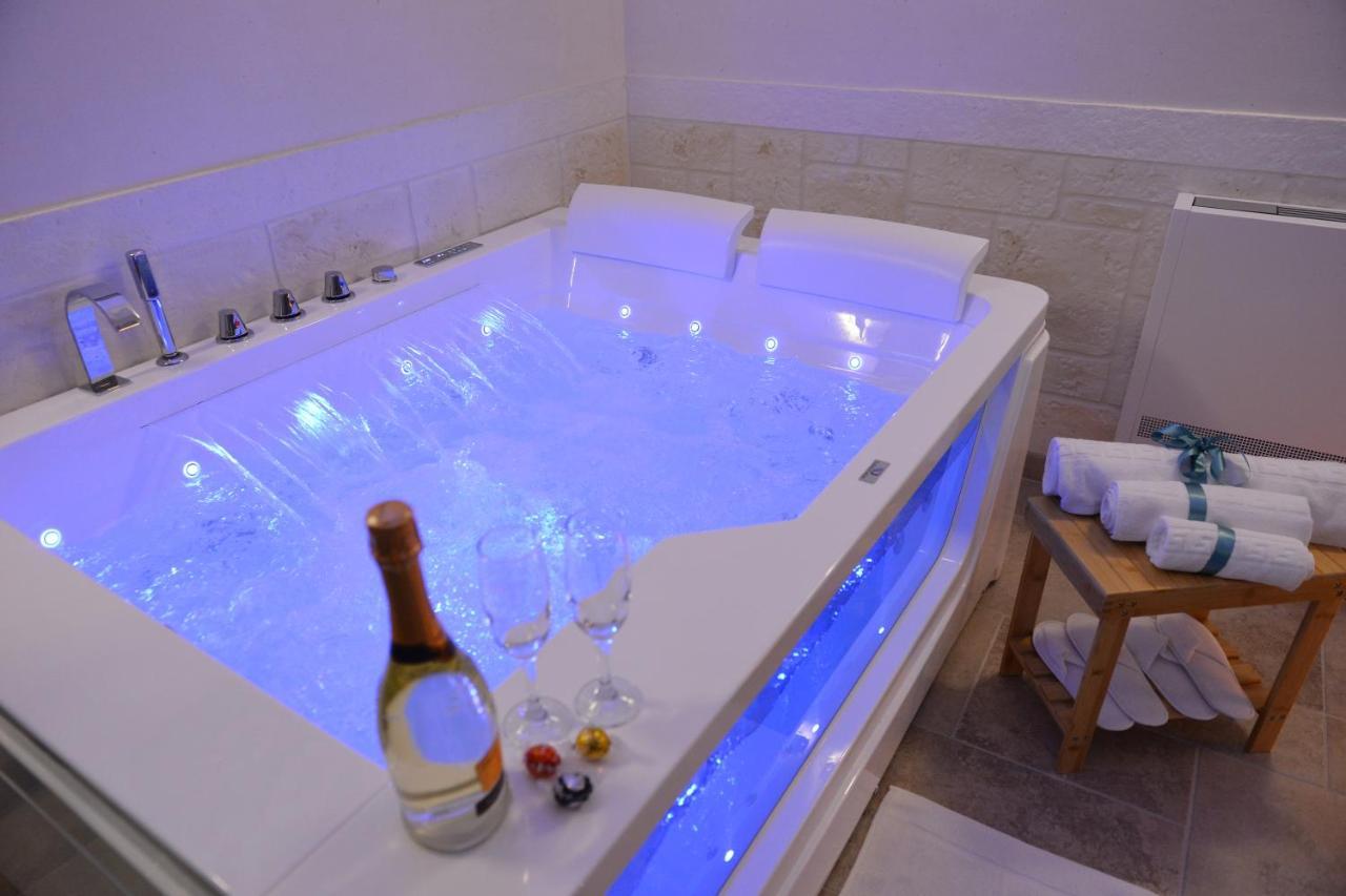 Suite Laurel Spa Con Idromassaggio فاسانو المظهر الخارجي الصورة