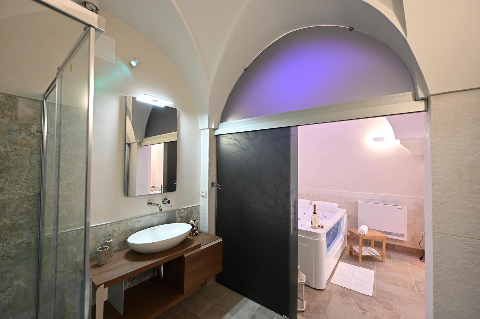 Suite Laurel Spa Con Idromassaggio فاسانو المظهر الخارجي الصورة